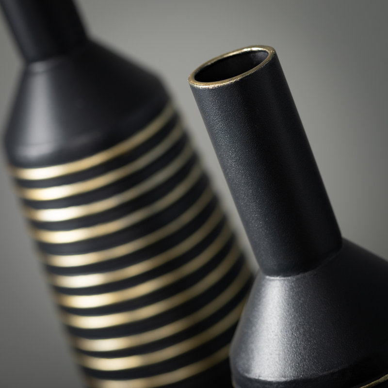 Vases en métal Darwen
