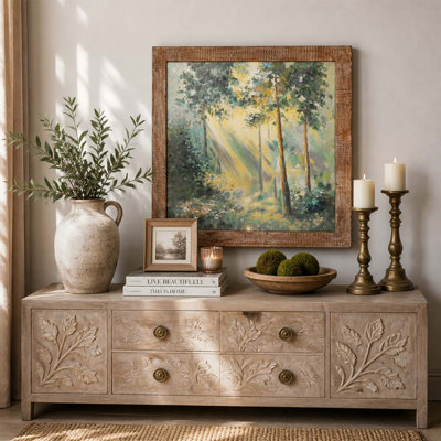 Tableau mural peint à la main représentant une forêt du matin, avec cadre en bois vieilli, pour une décoration intérieure rustique et une ambiance naturelle.