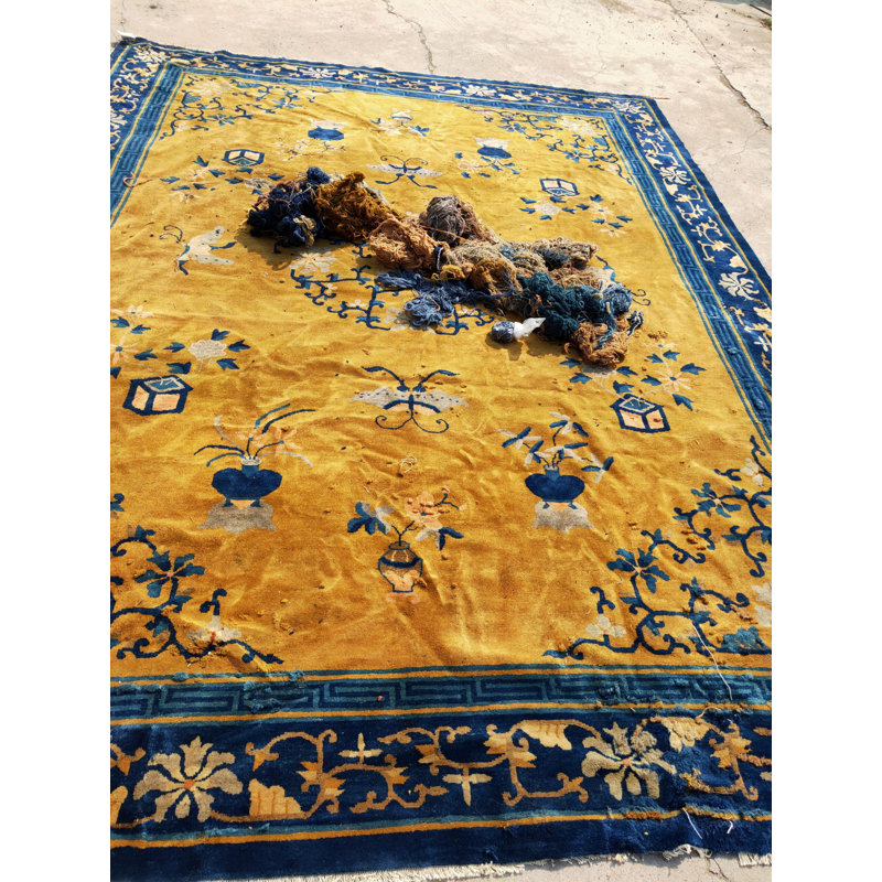 Hand Knotted Wool Floral Area Rug