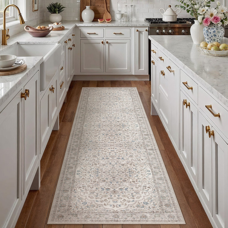 Aurelia Traditional Floral Machine Washable Indoor Rug, Runner 2' x 8'