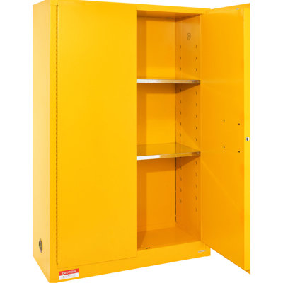 Armoire de rangement en acier inflammable 45 gal, 42,9 x 18,1 65,2 po, preuve, jaune, utilisation industrielle, 2 tablettes réglables, portes manuelles, ventilée, sécurisée avec système de rangement, de mise à la terre et 3 systèmes de verrouillage