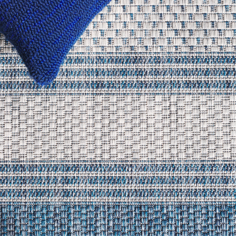 Johana Looped Grey/Navy Indoor/Outdoor Rug, Rectangle 160 x 231 cm