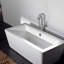 Robinet de baignoire autoportant avec douche à main et construction pour salles de bain élégantes