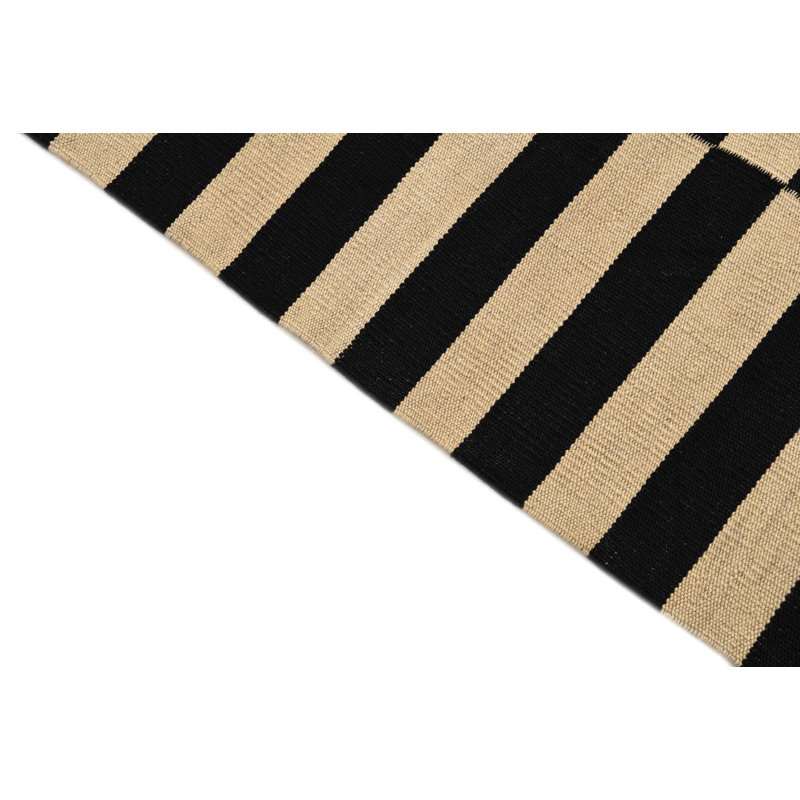 Tapis noir et blanc 3x5 Petrella