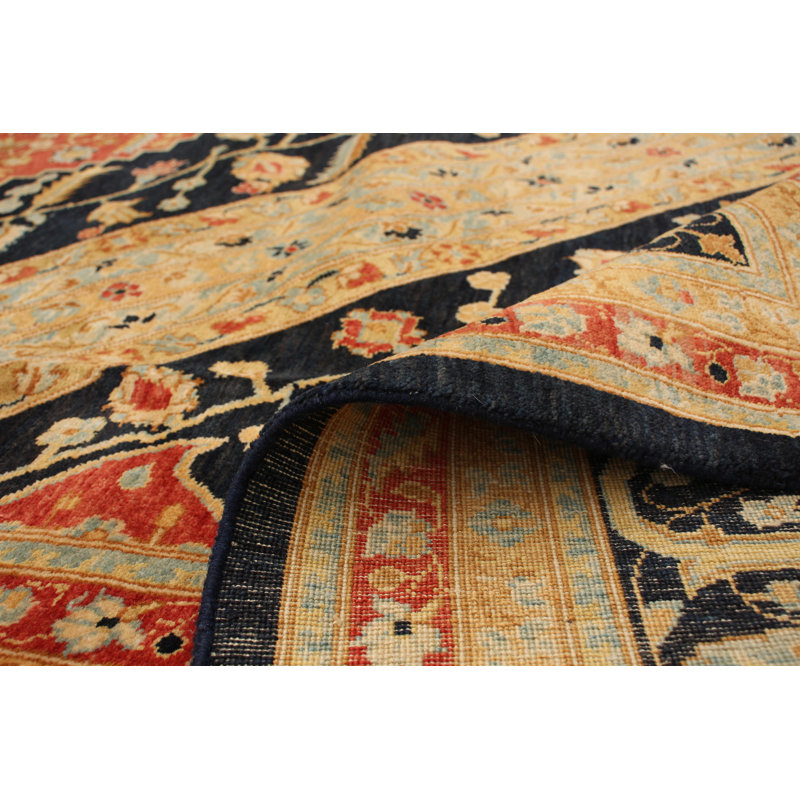 Tapis d’intérieur en laine bleu marine/crème 8 pi 10 po x 12 pi 1 po à la main one-of-kind-noué la 2010 ushak Vorti