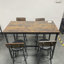 Ensemble de table de bar avec 4 tabourets de bar, confortable et élégant pour manger et recevoir