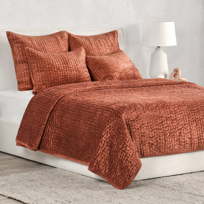 Velvet Quilt Set
