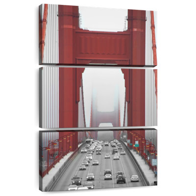 Lilie Misty Golden Gate Bridge