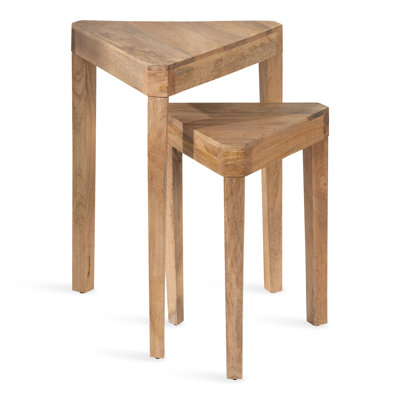 Tables gigognes en bois massif