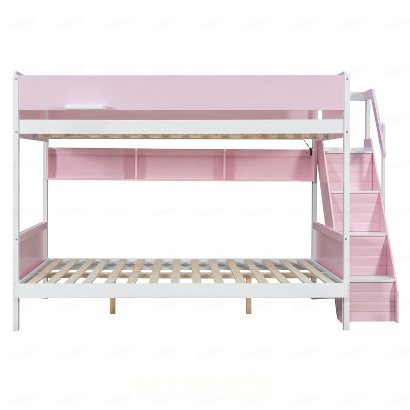 Lit double superposé au-dessus de grand lit double avec escalier à rayures et tablettes latérales, Rose