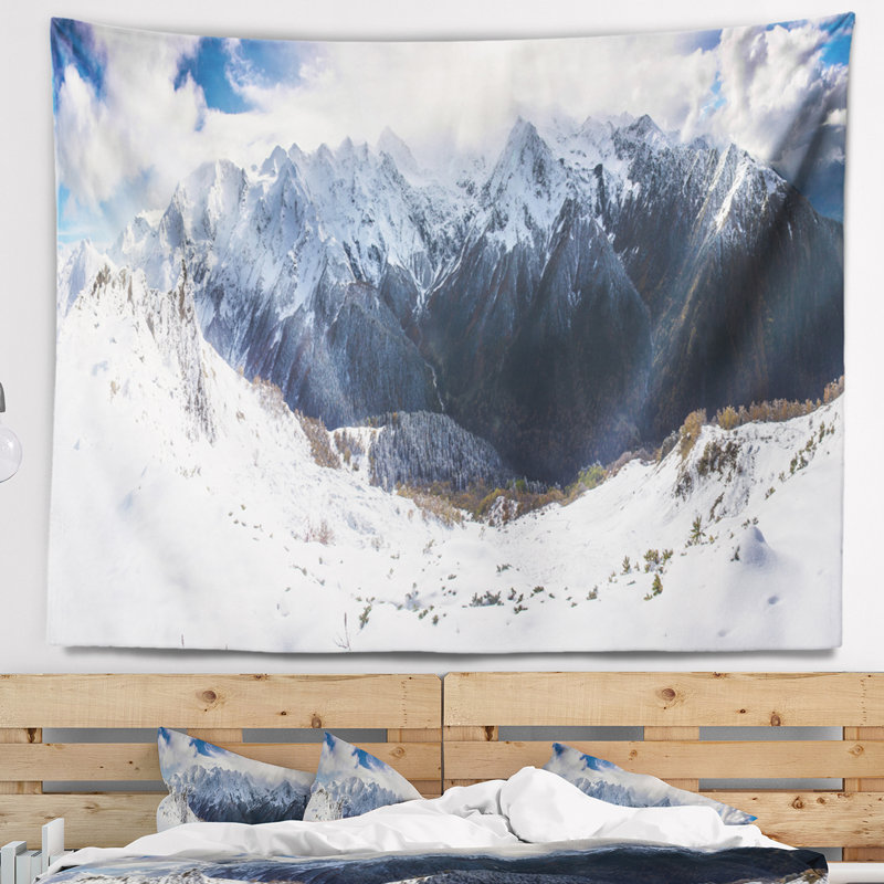 Tapisserie Schafer Winter Mountain in Svaneti, H 32 po x l 39 po