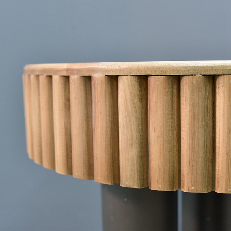 Table basse décorative en bois avec 3 pieds amovibles