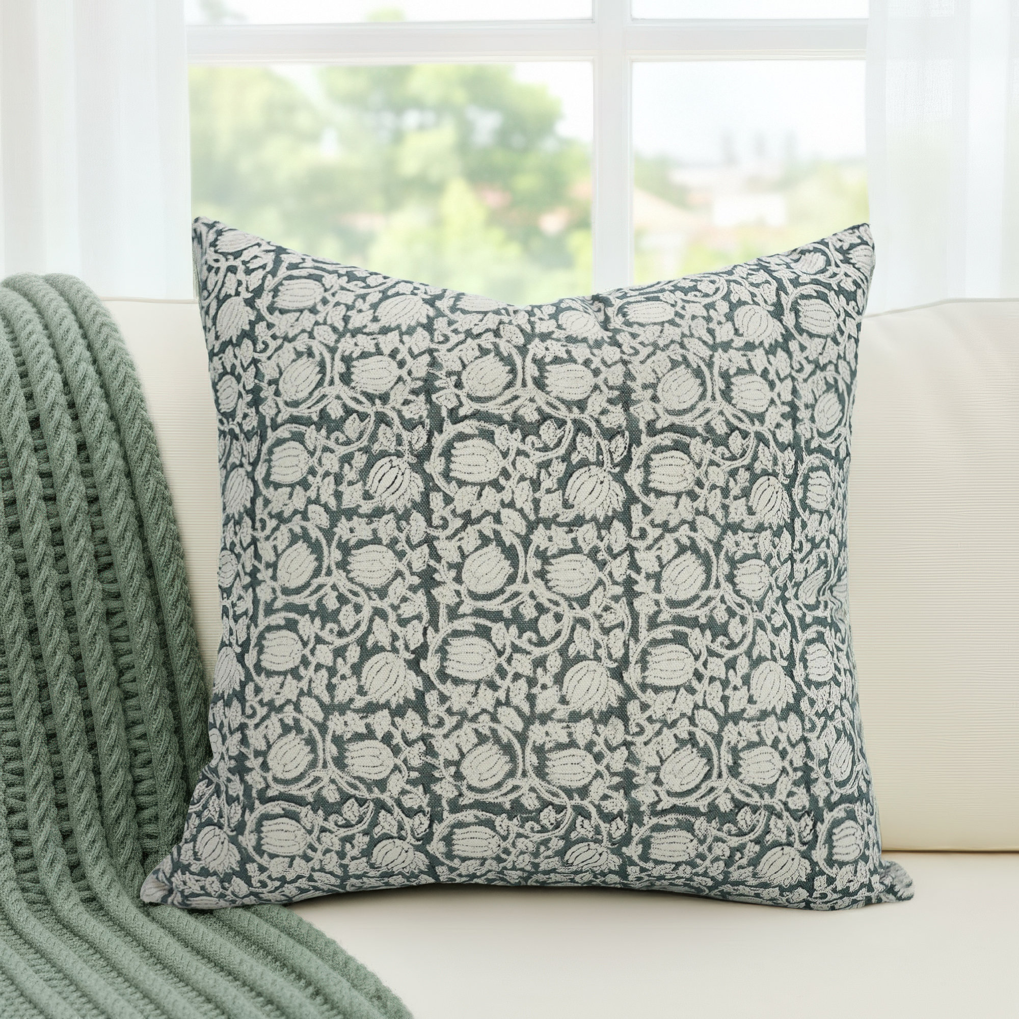 Wilkes Cotton Indoor/Outdoor Pillow Cover, 24" x 24"