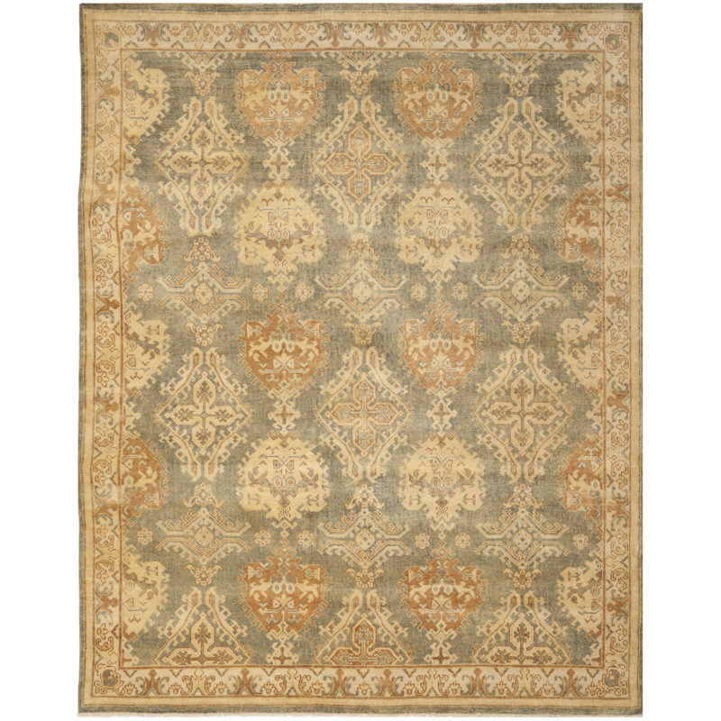 Elegant Hand-Knotted Woolen Area Rug, 9' x 12', Soft Gray