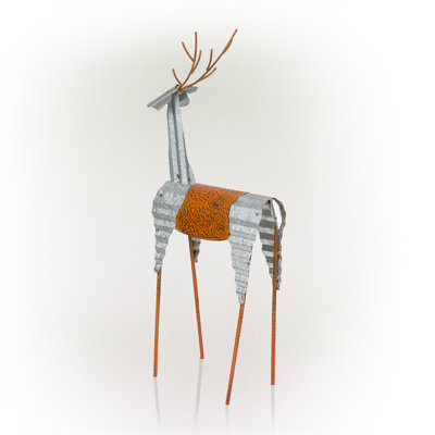Metal Rustic Reindeer Decor