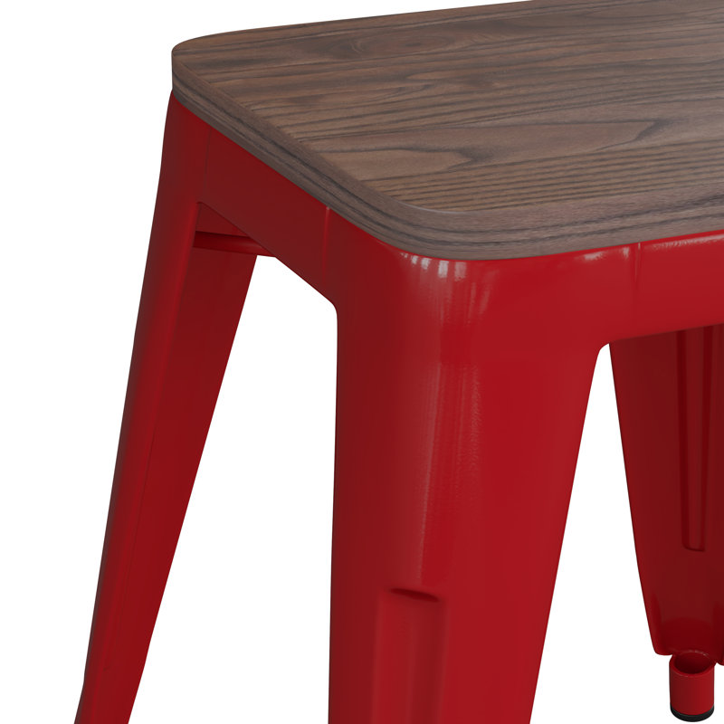 Tabouret de table intérieur en métal empilable de 18 po avec siège en bois Alsadig, Rouge