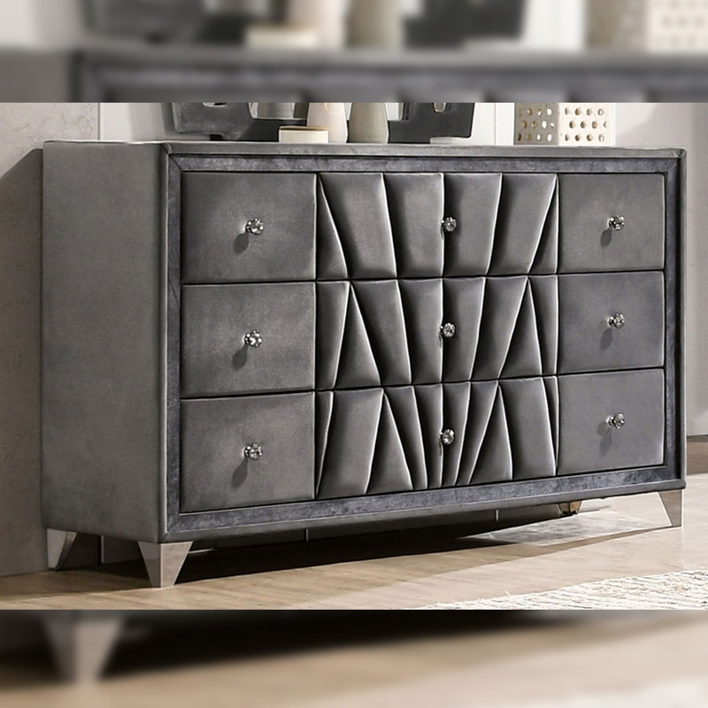 Shaula Solid Wood 61'' W 9 - Drawer Dresser