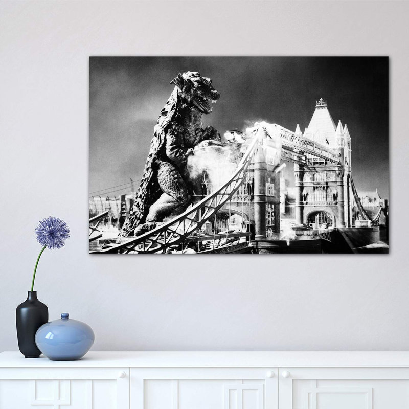 Gorgo - Wrapped Canvas Print, 66.04 cm H x 45.72 cm W x 3.175 cm D