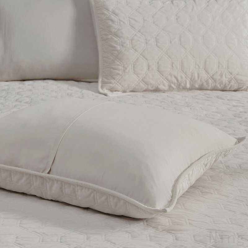 3 Piece Velvet Quilt Set Ivory King/Cal King, Ivory, King Quilt + 2 Shams