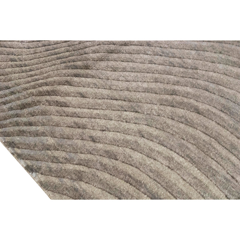 Hand Knotted Wool Area Rug in Moose