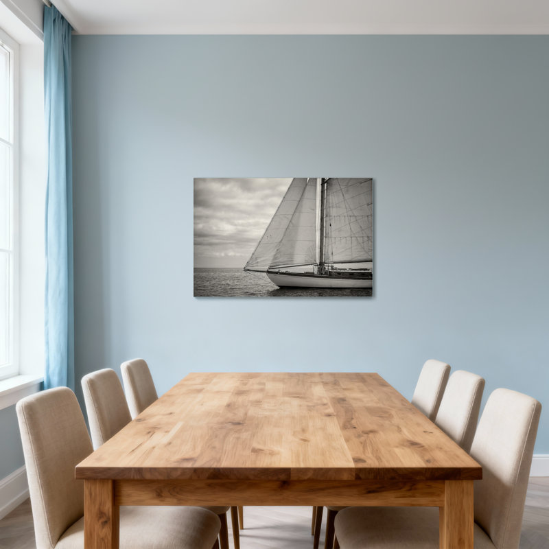 Voilier tendance sur mer calme avec ciel nuageux, H 24 po x l 36 po