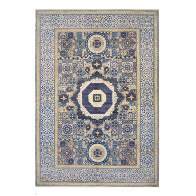 Hand Knotted Wool Area Rug in Silver And White