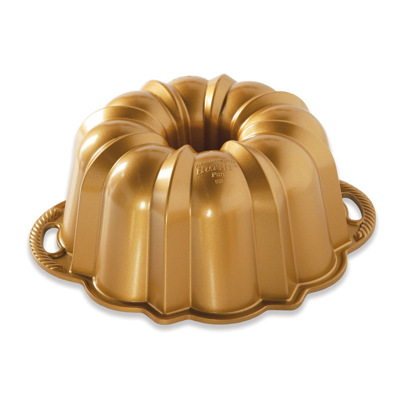 Nordic Ware Classic Cake Pan
