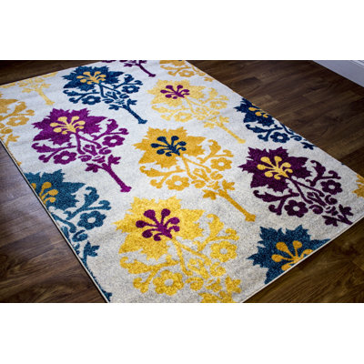 N'de Ikat Indoor Rug