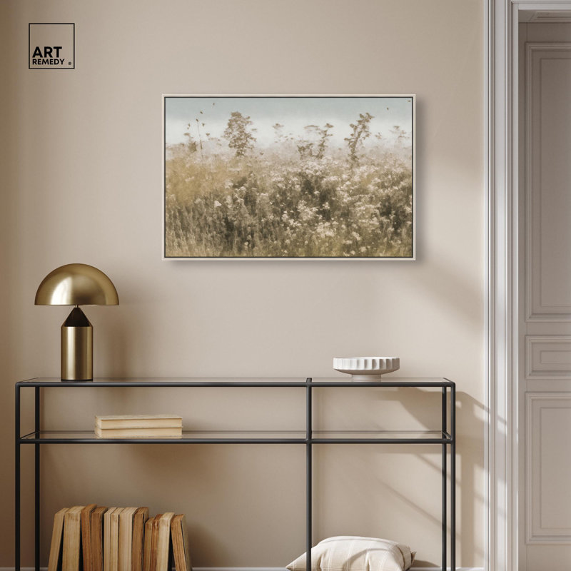 Toile Hoary Herb Hues II par Art Remedy, H 25 po x l 37 po, Argent argent, Cadre flottant