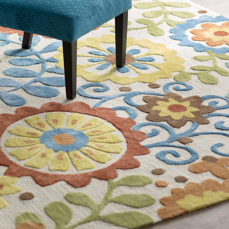 Kim Indoor Rug, 5' x 7'