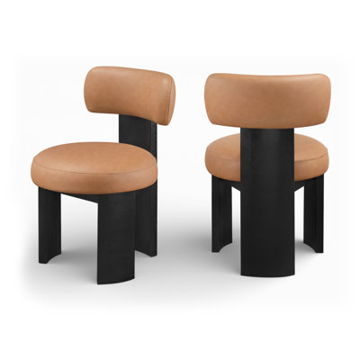 Chaise rembourrée en cuir végétalien Atelier Cognac