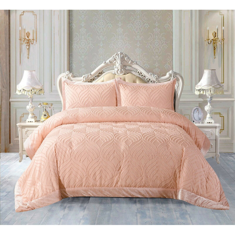 Chelsea Tufted Crushed Velvet Bedspread Set – Luxurious Soft Quilted Bedding with Matching Pillow Shams, Elegant Velvet Comforter Coverlet Set