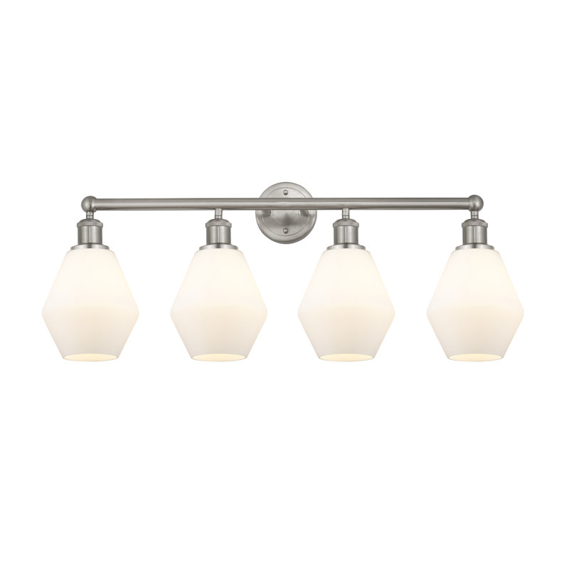 Éclairage pour meuble-lavabo 4 lumières 33 pouces Gabbie, Blanc mat, Nickel satiné brossé