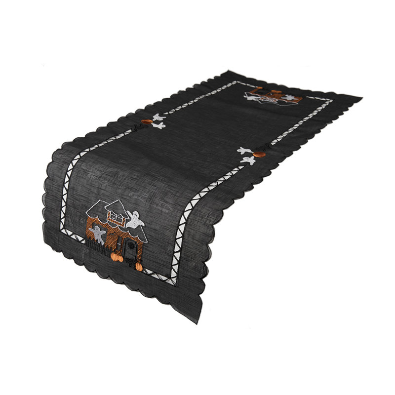 Chemin de table nappe brodéed Saltford, L 54 po x l 15 po