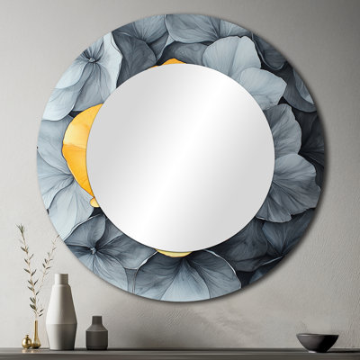 Pétales d'hortensia gris avec accent jaune I - miroir floral pour décoration murale - imprimé sur métal