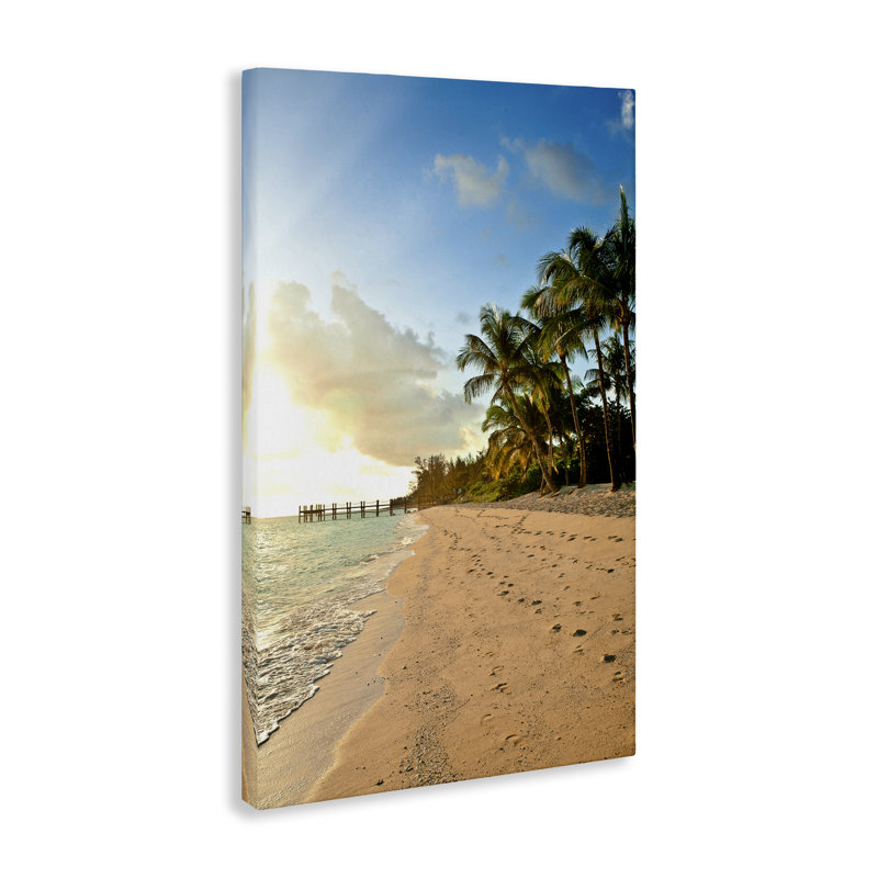 «Sandy Footprints Shore», art mural sur toile par Susan Bryant, H 30 po x l 20 po