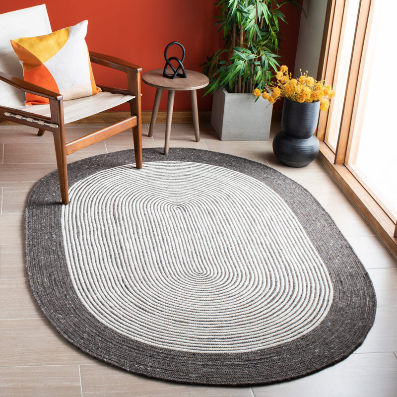 Mcconnell Hand Woven Wool/Cotton Rug in Charcoal/Ivory, Oval 5' x 7'