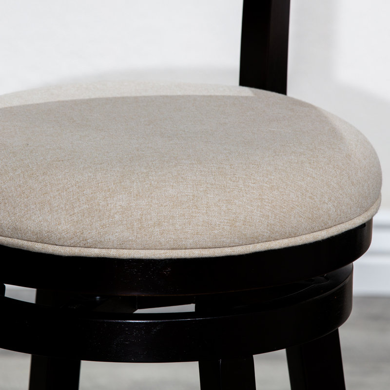 Tabouret pivotant à hauteur de comptoir 24 po, siège en tissu beige et dossier à lattes élégant, structure en bois franc