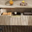 Meuble de rangement de 44,6 po en MDF avec tiroir cannelé et table de bout pour chenil pour animaux de compagnie