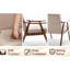 Chaise de couleur chameau pour structure principale en bois massif avec revêtement en tissu doux et attrait moderne-579982483