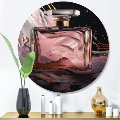 «Gold Perfume Couture II - Fashion Perfume», art mural rond sur métal