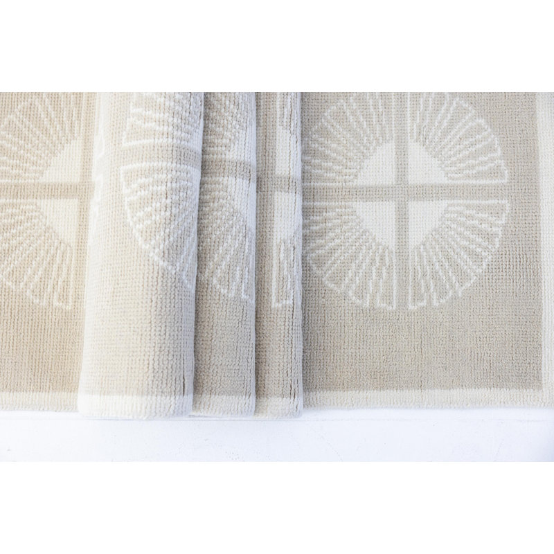 Margot Hand Knotted Wool Floral Area Rug, Rectangle 5' x 7'