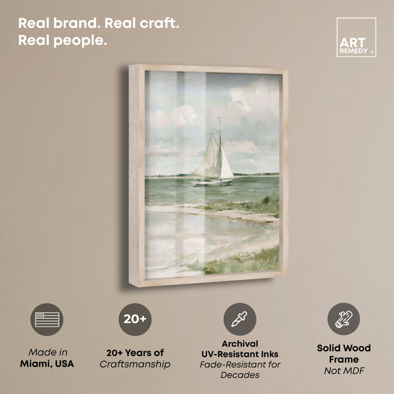 «Pale Sails I Shadowbox» par Auralane, H 15 po x l 10 po, Cadre blond
