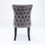 Chaise rembourrée à oreilles-114326784