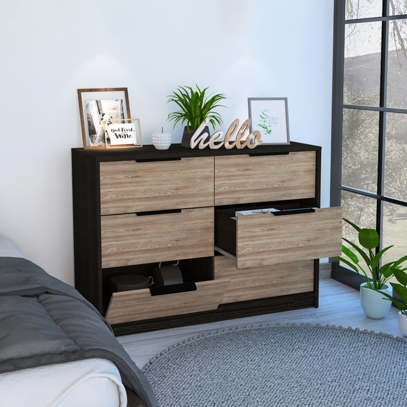 Anvar 42.1'' W 4 - Drawer Dresser