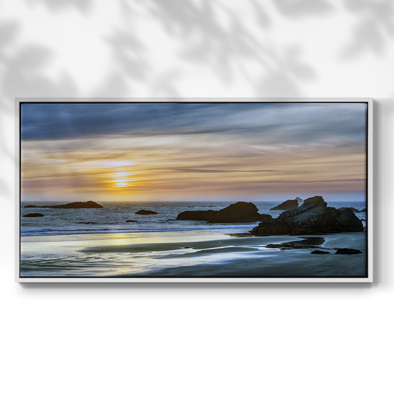 Harris Beach Sunset - Toile tendue avec châssis tendue, prête à accrocher, H 21 po x l 41 po, Blanc