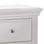 Table de chevet blanche avec tablette inférieure