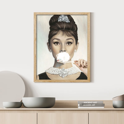 «Audrey Hepburn Brush T dents Vogue» sur papier