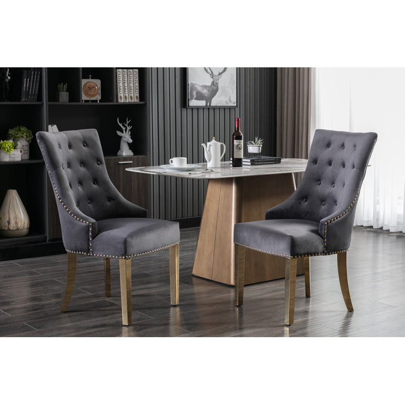 Chaise en velours capitonnée Dillmon avec pieds chromés dorés, Velours gris