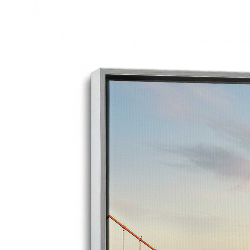 «Cloudline Drift», reproduction sur toile, 18 po x 24 po, Cadre flottant en chrome poli